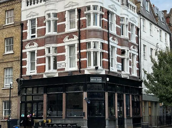 Bell House Hostel London