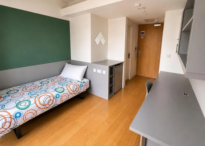 Torquay House Hostel London
